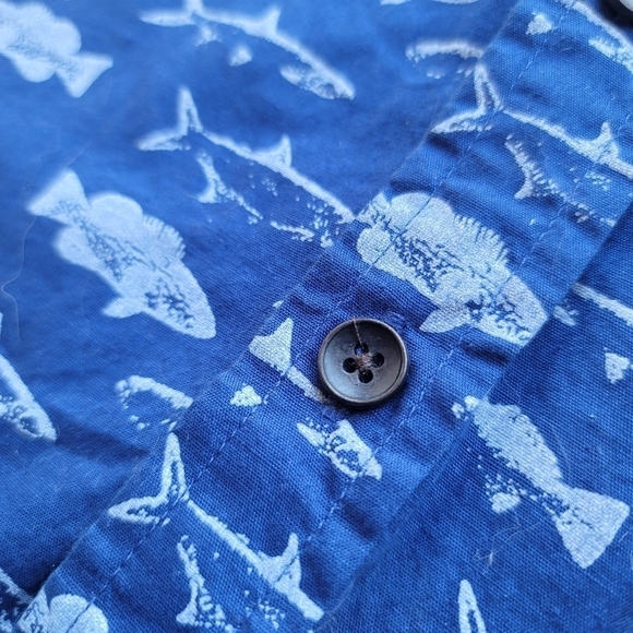 Sovereign Code Nordstorm Shirt Boys Blue Shark Fish Button Down Short Sleeve S - Picture 2 of 8